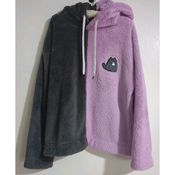 Pusheen Tops - Pusheen Spooky Ghost‎ Hoodie Size Small Split Purple Gray Halloween Fleece
